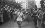 Войска Советской Армии на улицах Белграда   30 октября  1944 г Место съемки: Югославия